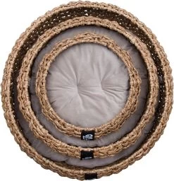 District 70 COCOON - Luxe Hondenmand Van Duurzaam Hoogwaardig Riet Met Zacht Kussen - Maten S/M/L - Large 39 District 70 COCOON - Luxe Hondenmand Van Duurzaam Hoogwaardig Riet Met Zacht Kussen - Maten S/M/L - Large -Katten Hondenbenodigdheden Winkel 1156x1200 1