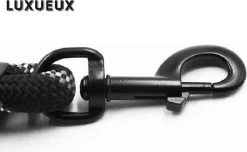 Hondenriem - Luxueux - Nieuw Verstevigd Model – Reflecterend - Voor Grote En Kleine Honden - Duurzaam Touw - Stevige Grip - Honden Trainen – Zwart - 1,50 Meter 9 Hondenriem - Luxueux - Nieuw Verstevigd Model – Reflecterend - Voor Grote En Kleine Honden - Duurzaam Touw - Stevige Grip - Honden Trainen – Zwart - 1,50 Meter -Katten Hondenbenodigdheden Winkel 1200x737 1