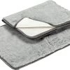 Lovely Nights Vetbed/kleed Anti-slip Mouse Grey 120x75 Rechthoek 1 Lovely Nights Vetbed/kleed Anti-slip Mouse Grey 120x75 Rechthoek -Katten Hondenbenodigdheden Winkel 1200x740