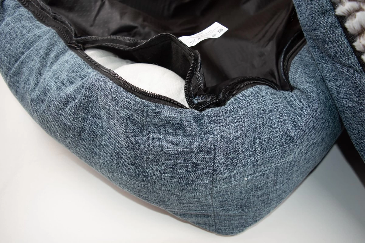 I-CiGO Homy Luxe - Hondenmand - In-kussen Dubbelzijdig Gebruik 70x60xH14cm/Blauw 10 I-CiGO Homy Luxe - Hondenmand - In-kussen Dubbelzijdig Gebruik 70x60xH14cm/Blauw - Afbeelding 8